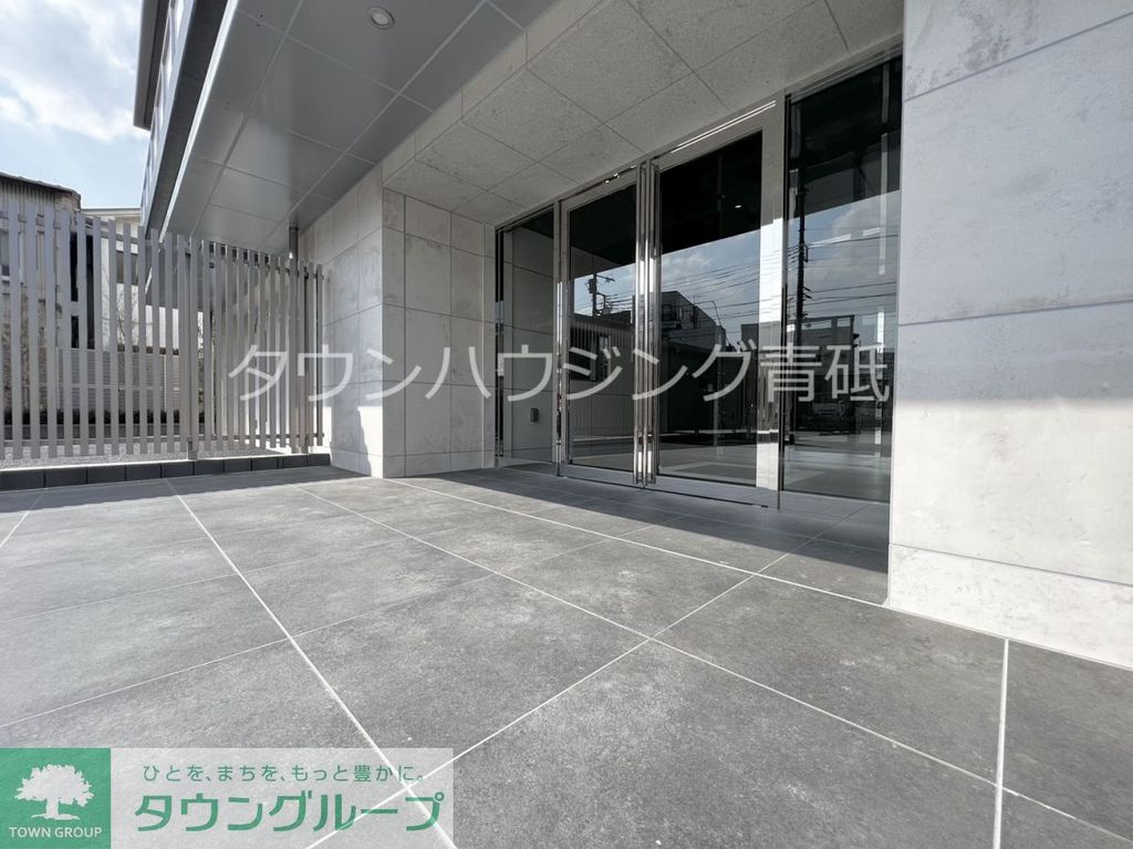 エントランス　エントランス