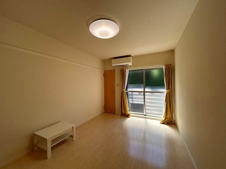 居室・リビング　※全て別号室のお写真。内装等参考にしてください。