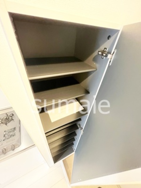 玄関　広めのシューズボックス！