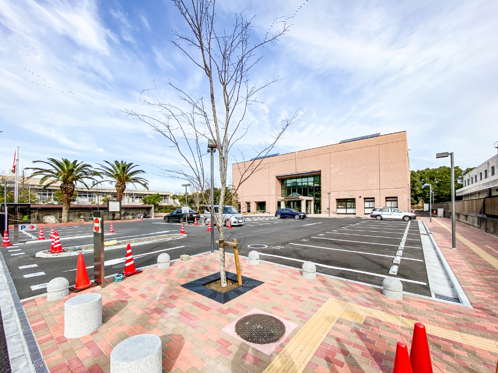 その他　美浜公民館（図書館美浜分館）（その他）まで576m