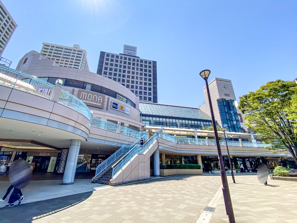 ショッピングセンター　MONA新浦安（ショッピングセンター）まで663m