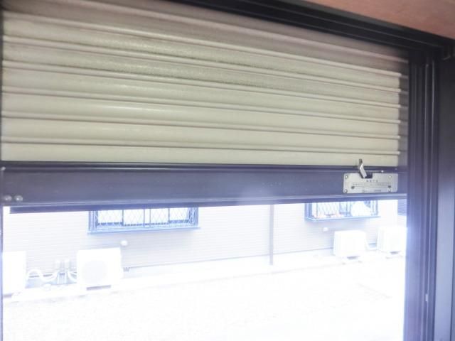 その他設備　シャッター完備