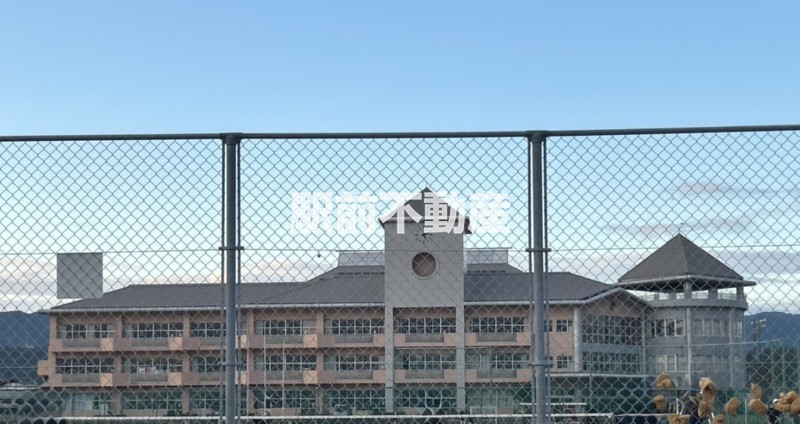 中学校　神埼中学校（中学校）まで1000m