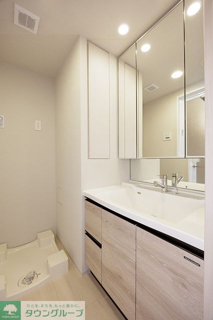 洗面設備　※写真は同タイプ住戸です。