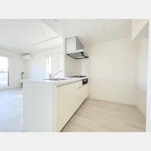 キッチン　人気で使用しやすい対面式システムキッチンです♪