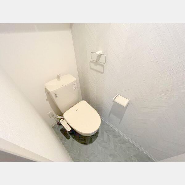 トイレ　いつも清潔・ウォシュレット完備しています♪