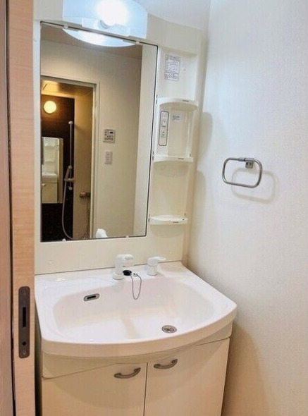 洗面設備　忙しい朝には欠かせない洗面所です