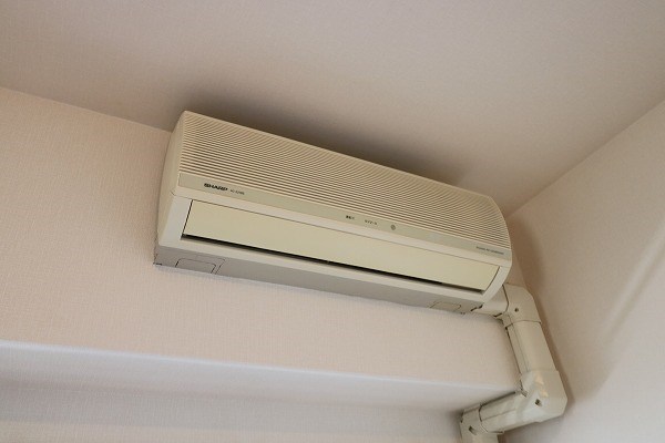 その他設備　洋室はエアコン付きです。