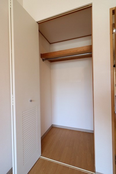 収納　洋室のクローゼット収納です。