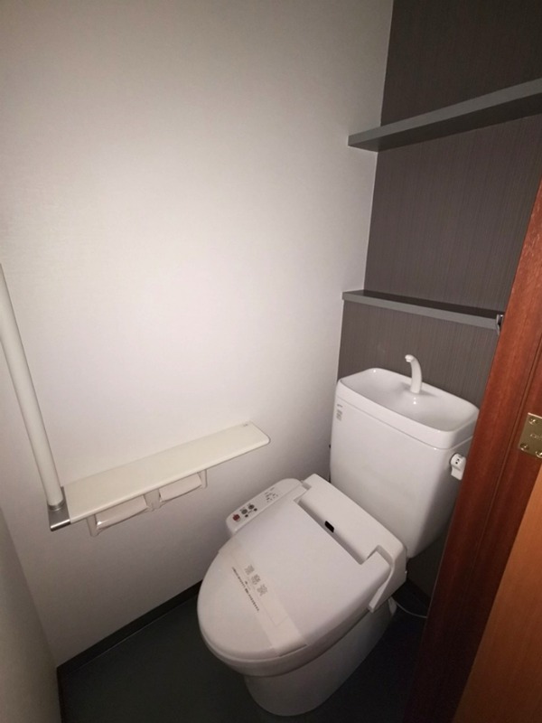 トイレ　別部屋参考