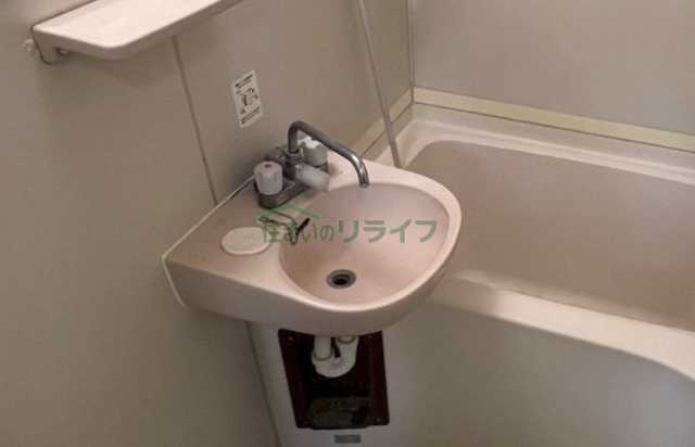 洗面設備　※参考写真です。反転タイプのお部屋になります。