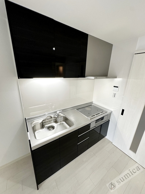 キッチン　３口ＩＨシステムキッチンで料理も楽しく♪