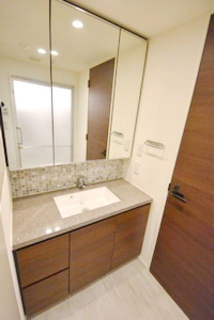 洗面設備　別部屋参考写真