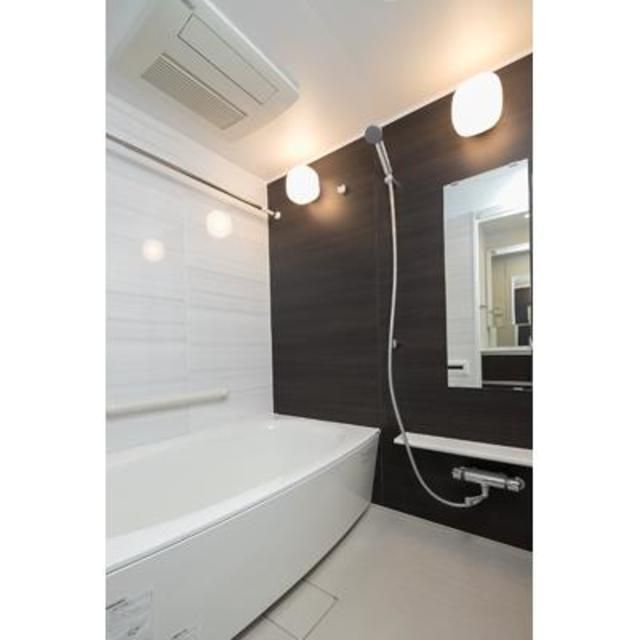 バス・シャワールーム　※写真は同タイプ住戸です。