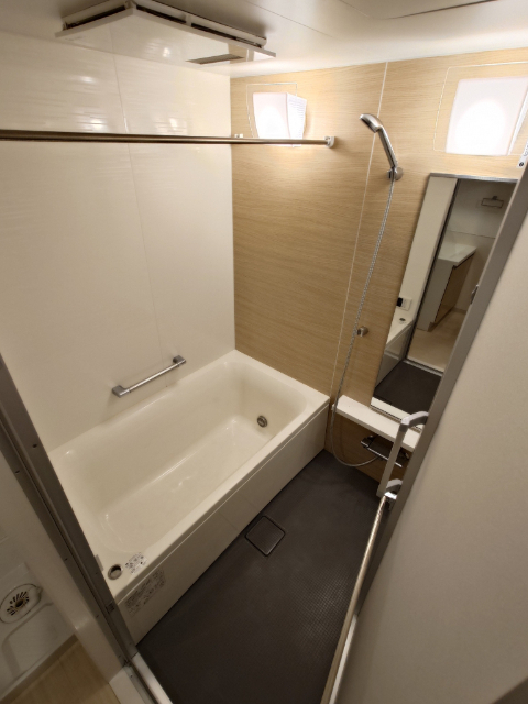 バス・シャワールーム　浴室乾燥機＆追焚機能