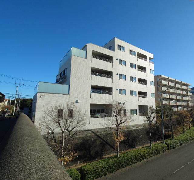 建物外観　２０１６年１月完成