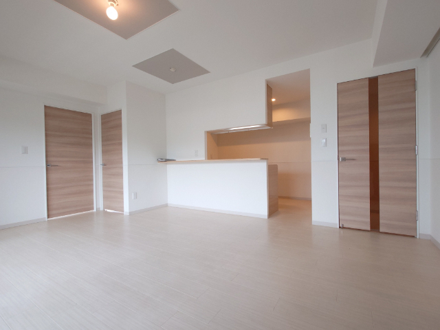 居室・リビング　対面式キッチン