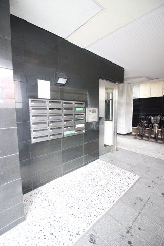 エントランス　ラグジュアリーアパートメント文京千石＃02　　文京区千石1