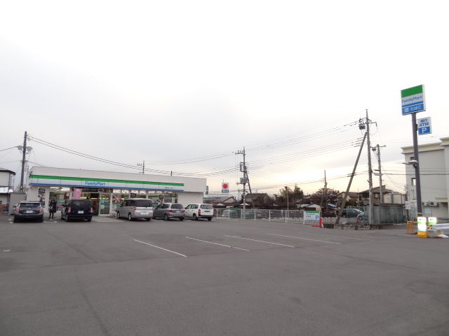 コンビニ　ファミリーマート駒生二丁目店（コンビニ）まで600m