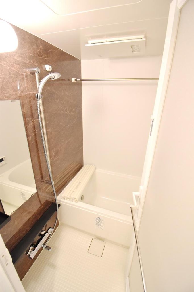 バス・シャワールーム　バス