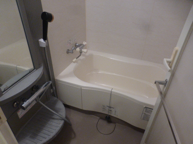 バス・シャワールーム　お風呂です