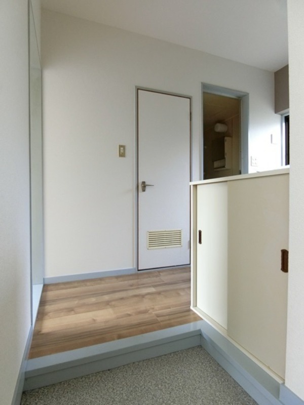 玄関　図面と現状に相違がある場合には現状を優先