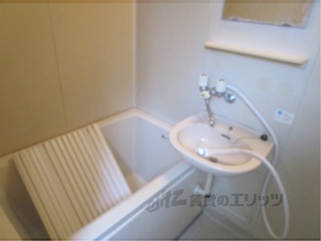 バス・シャワールーム　バス