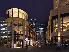 ショッピングセンター　赤坂サカス（ショッピングセンター）まで419m