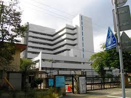 病院　自衛隊中央病院（病院）まで922m