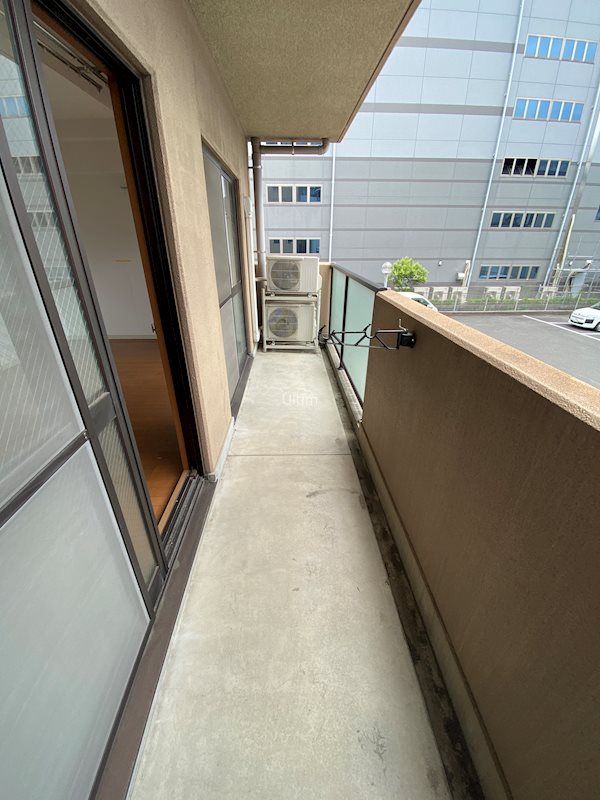 バルコニー　別部屋のお写真です。ご参考までに！