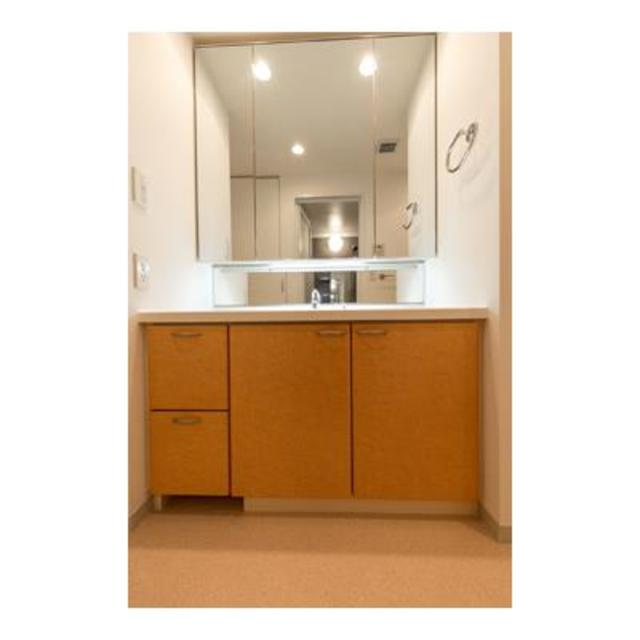 洗面設備　※写真は同タイプ住戸です。