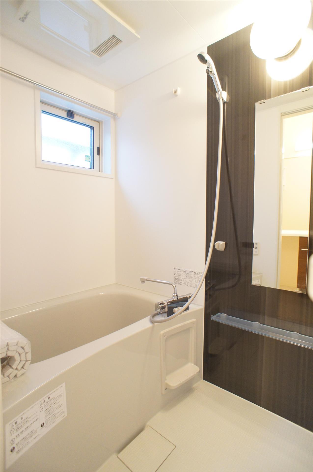 バス・シャワールーム　浴室