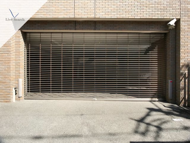 駐車場　車をお持ちの方に嬉しい駐車場付きの物件です