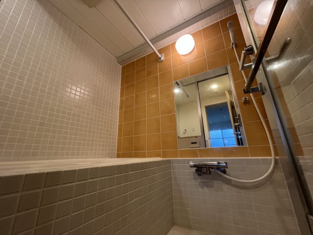 バス・シャワールーム　きれいなお風呂です