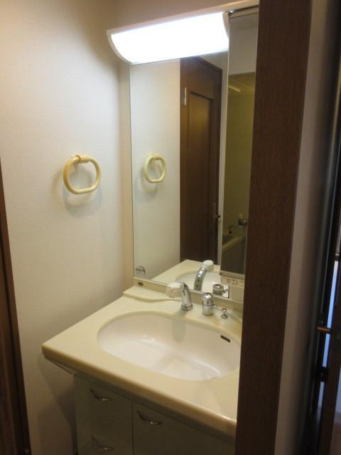 洗面設備　洗面設備