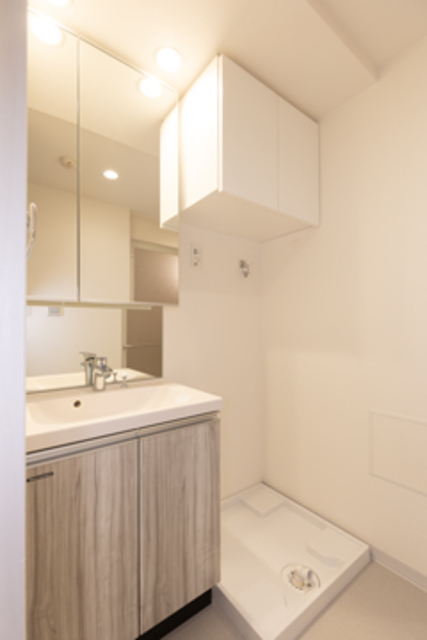 洗面設備　※写真は同タイプ住戸です。