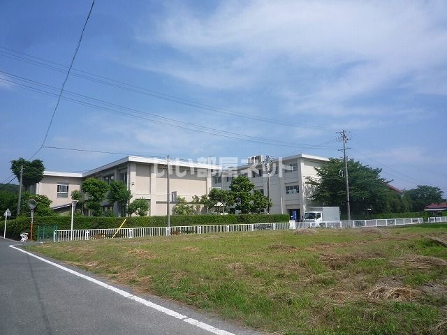 小学校　岩田小学校（小学校）まで3200m