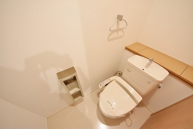 トイレ　お部屋探しは株式会社　タウンハウジング　までお気軽にお問合…