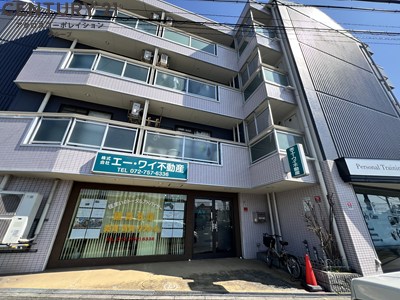 建物外観　防犯カメラ付きでセキュリティ面も安心です。