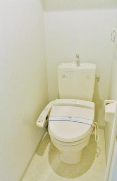 トイレ　※別部屋参考写真