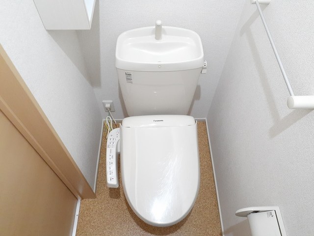 トイレ　ウォシュレット