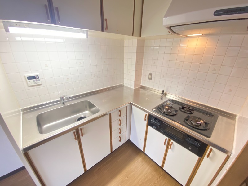 キッチン　広々としたL字キッチン♪