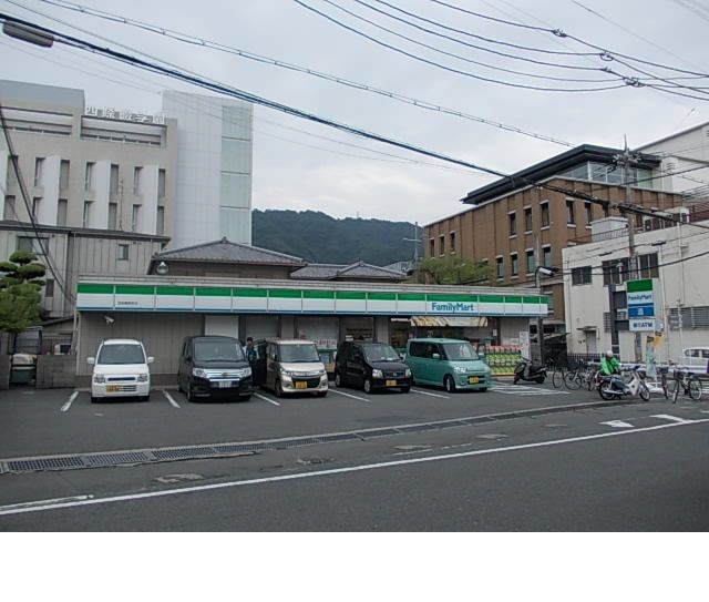 コンビニ　セブンイレブン（コンビニ）まで800m