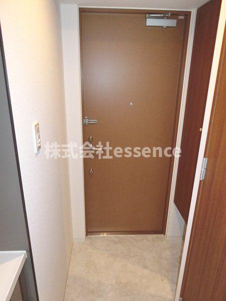 玄関　弊社ではオンライン対応・現地対応可能です♪