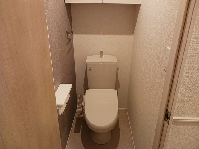 トイレ　清潔感のあるトイレです