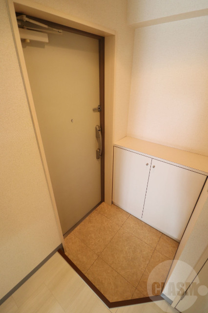 玄関　シューズボックスで玄関もスッキリ