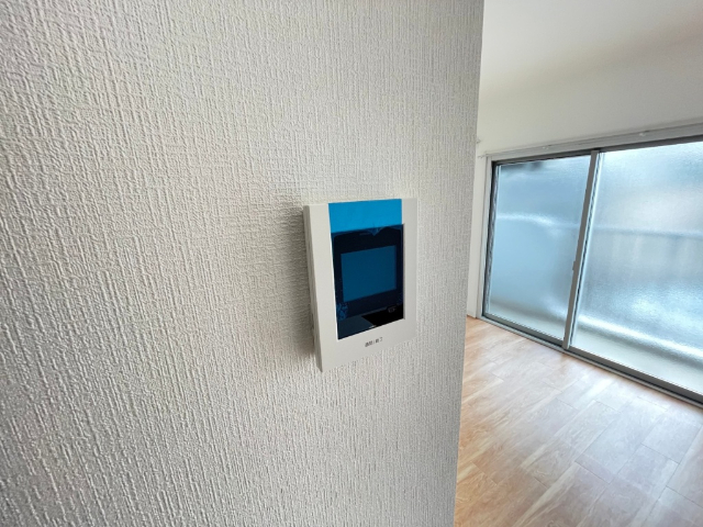 セキュリティ　モニター付きインターホン