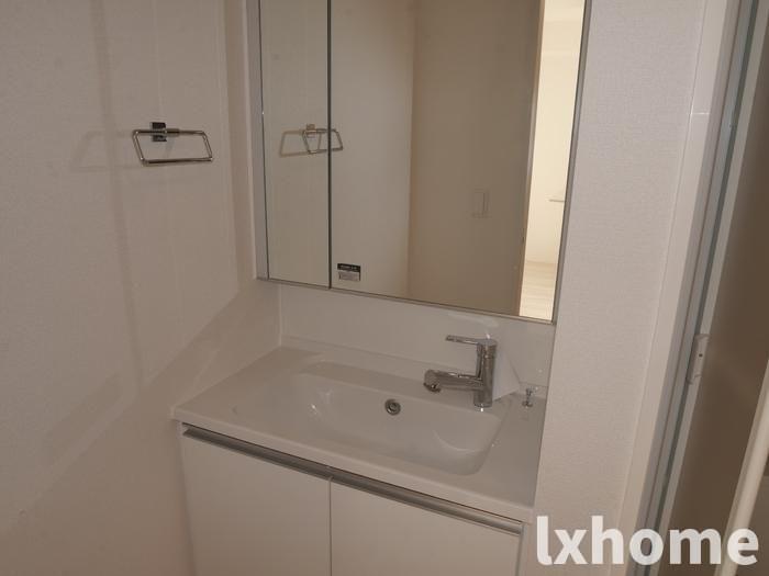 洗面設備　広い洗面スペース