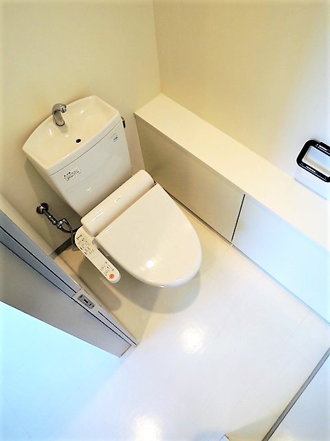 トイレ　同じ建物・ほかのお部屋の参考画像です。