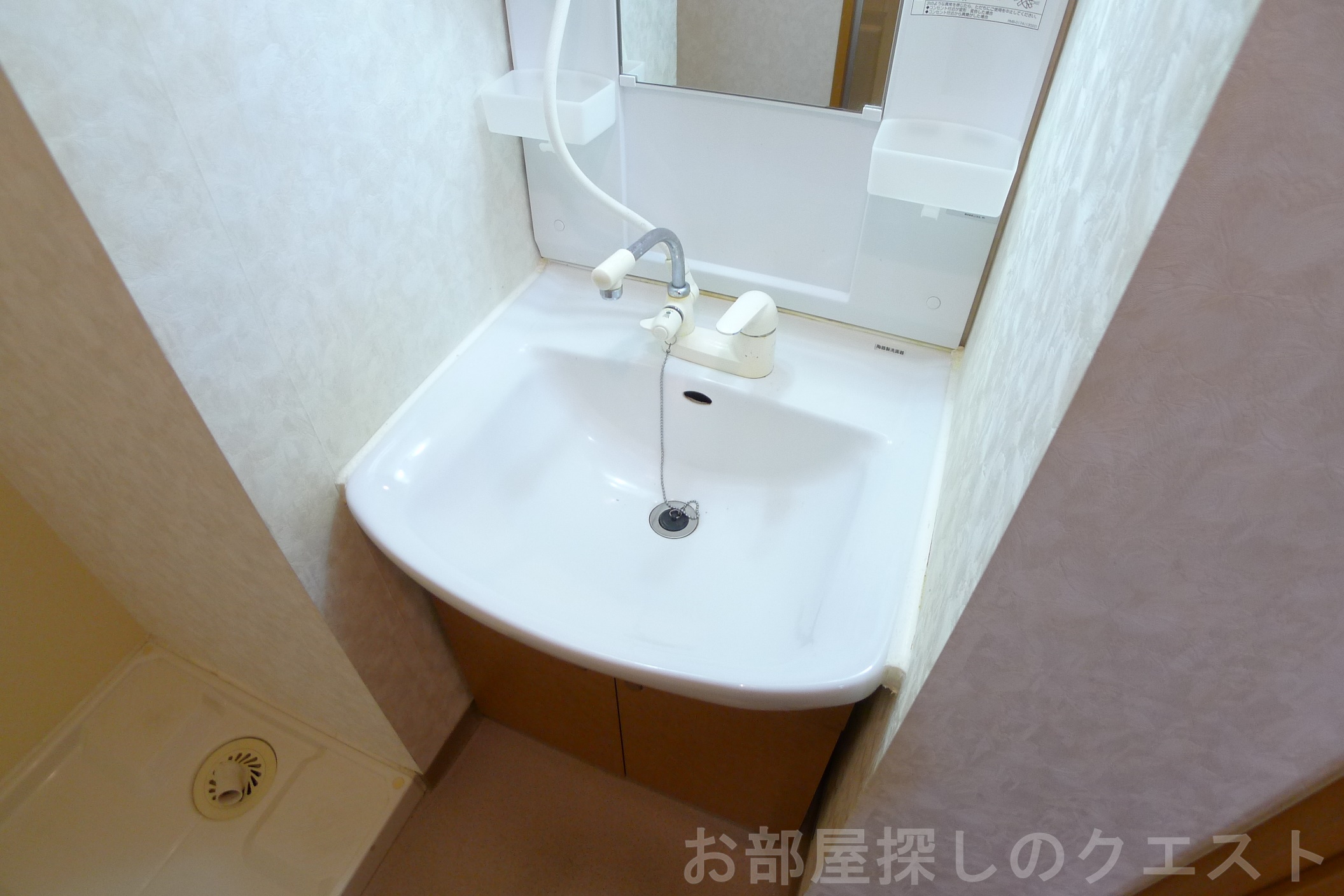 洗面設備　（写真は同物件イメージ）